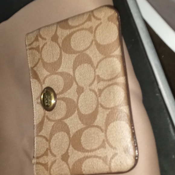 Coach wristlet - Picture 1 of 6